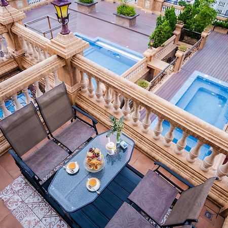 Anik Palace Hotel Phnom Penh Esterno foto