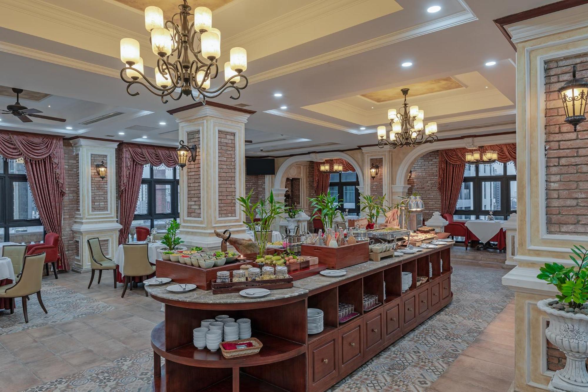 Anik Palace Hotel Phnom Penh Esterno foto