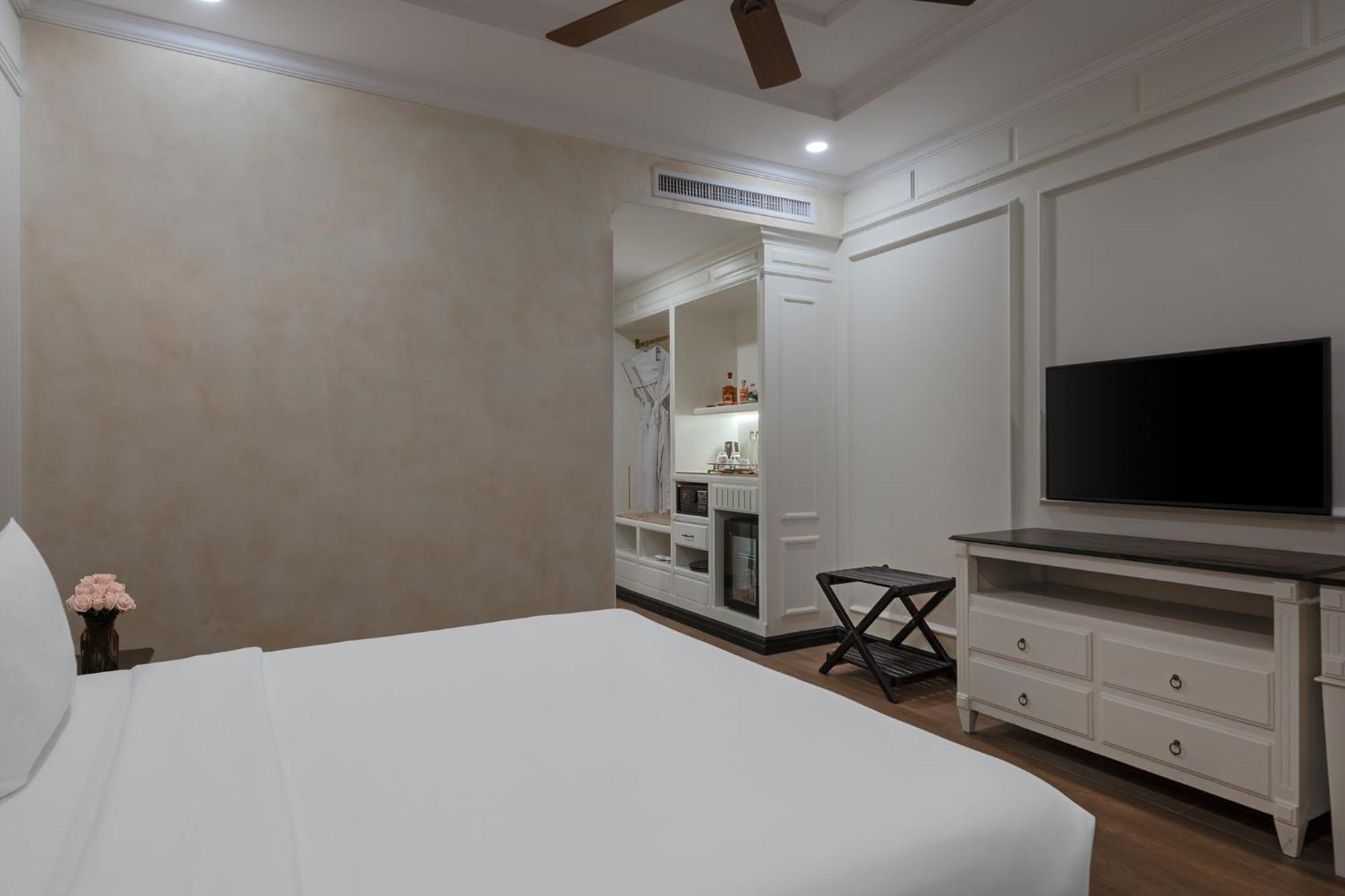 Anik Palace Hotel Phnom Penh Esterno foto