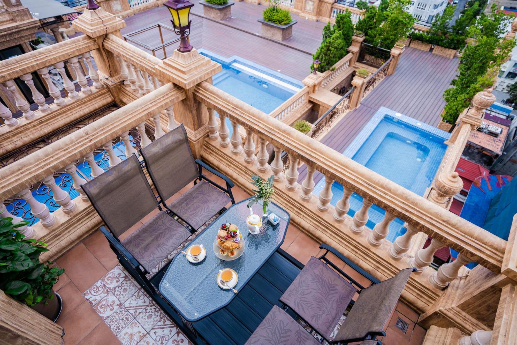 Anik Palace Hotel Phnom Penh Esterno foto